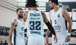 Anadolu Efes, Lokomotiv Kuban Karsisinda 85-74