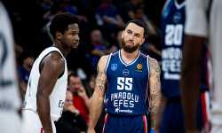 PJ Dozier Etkili Oynadı; Anadolu Efes, Real Madrid’i Çift Haneli Farkla Devirdi