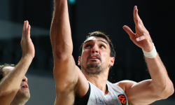 Erokspor, Son Saniyede Anadolu Efes’i 77-75 Geçti