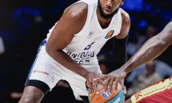 Mike James’in 27 Sayısı Anadolu Efes’i VTB Super Cup Şampiyonluğuna Taşıdı