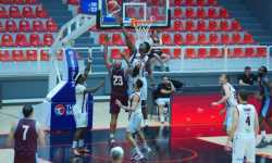 Peterson 27 Sayi Atti Pizza Bulls Bordo Trabzonsporu Maglup Etti