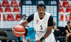 Petkimspor Hazırlıkta Karşıyaka’yı 86-79 Geçti: Thomas ve Davis Parlıyor