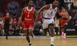 Anadolu Efes EuroLeague’de Olympiakos’a Farklı Yenildi, Beşiktaş Baskonia’yı Devirdi