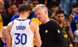 Steve Kerr’den Curry Kararı: Geleceğimizi İpotek Etmeyiz