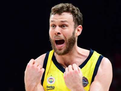 Melli: Fenerbahçe’de Oynuyorsanız Zirvede Olmak Zorundasınız
