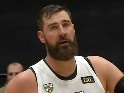 Valanciunas Zalgiris’te İlk Resmi Maçında Sahneye Çıktı: 98-77