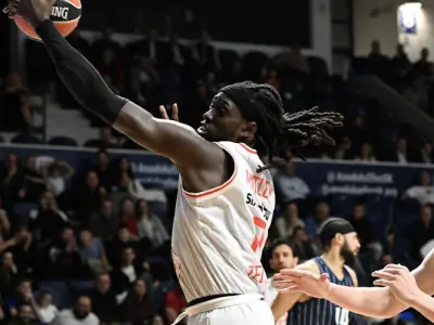 Fenerbahçe’nin Eski Uzunu Motley, Kızılyıldız’la EuroLeague’e Dönüyor