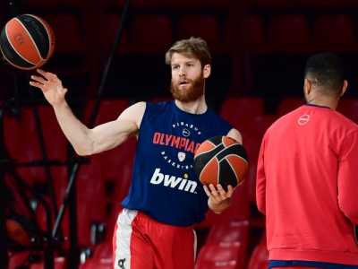 Thomas Walkup Resmen Dubai Basketball’da: Olympiakos’tan Büyük Buyout
