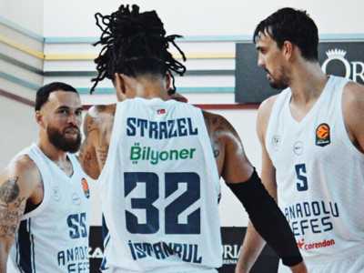 Anadolu Efes, Cluj-Napoca’yı 87-69 Yenerek Gloria Cup’ı Kapattı