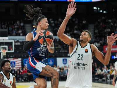 Anadolu Efes, EuroLeague’de Real Madrid’i 94-84 Yendi