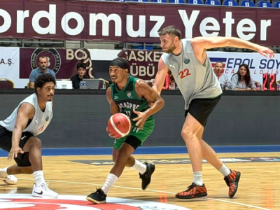 Bursaspor, Hazırlık Döneminde Körfez Basket’i Farklı Geçti: 98-77