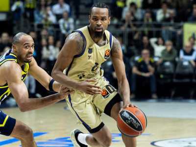Kevin Punter Eski Dostu Lessort İçin: Tam Bir Deli
