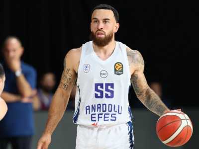 Mike James: EuroLeague Fikstürü Çok Değil, Keşke Daha Fazla Maç Olsa