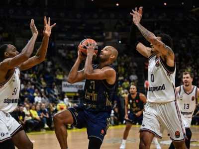 Fenerbahçe Tarfin Bayern Münih’i 100-76 Farkla Geçti