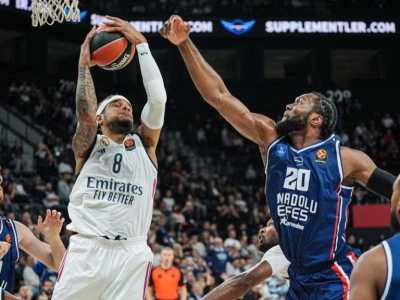 Anadolu Efes EuroLeague’de Real Madrid’i 94-84 Devirdi