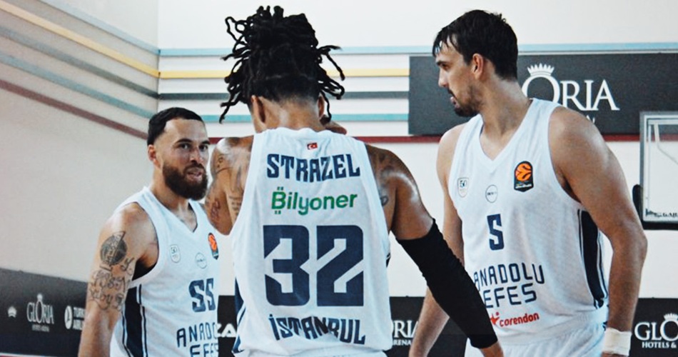 Anadolu Efes Gloria Cup hazırlık maçı