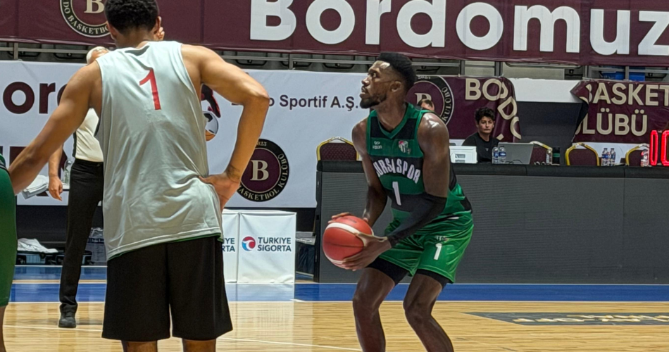 Bursaspor, hazırlık maçında Glint Körfez Basket'i 98-77 yendi