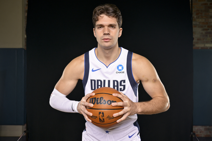 Tarık Biberovic Dallas Mavericks formasıyla