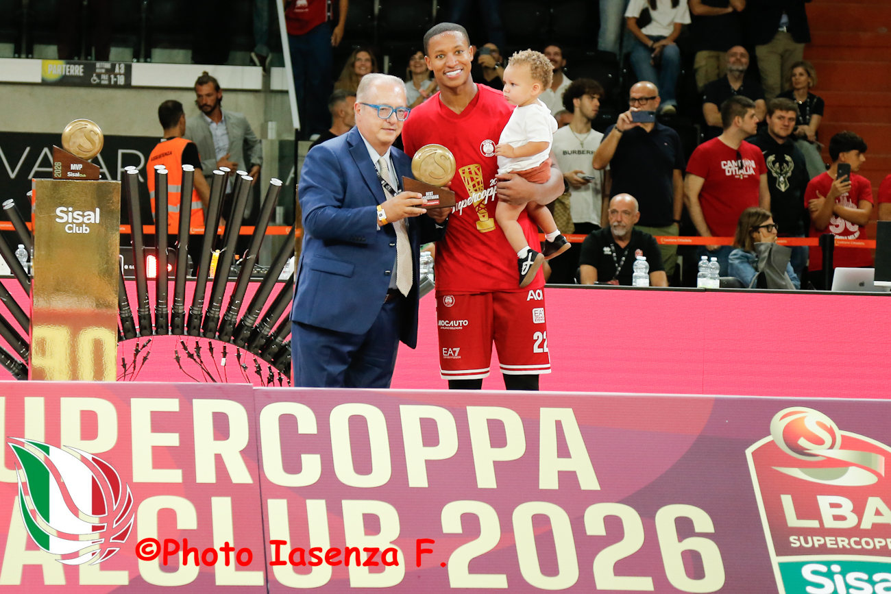 Devon Hall, Olimpia Milano'da yeni sezon için hazırlıklarını sürdürüyor