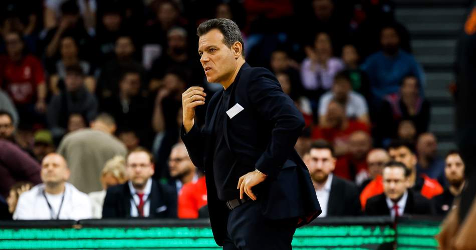 Dimitris Itoudis, Hapoel Tel Aviv başantrenörü