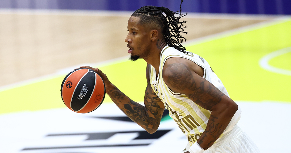 Will Clyburn Fenerbahçe Tarfin formasıyla