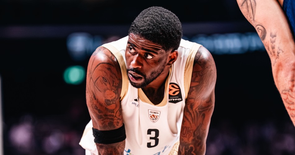 Dwayne Bacon Dubai Barcelona EuroLeague maçında