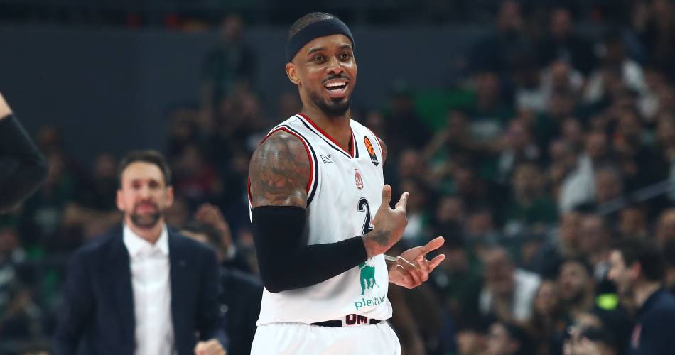 Lorenzo Brown Olimpia Milano formasıyla