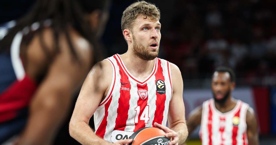 Sasha Vezenkov Baskonia Olympiakos maçı