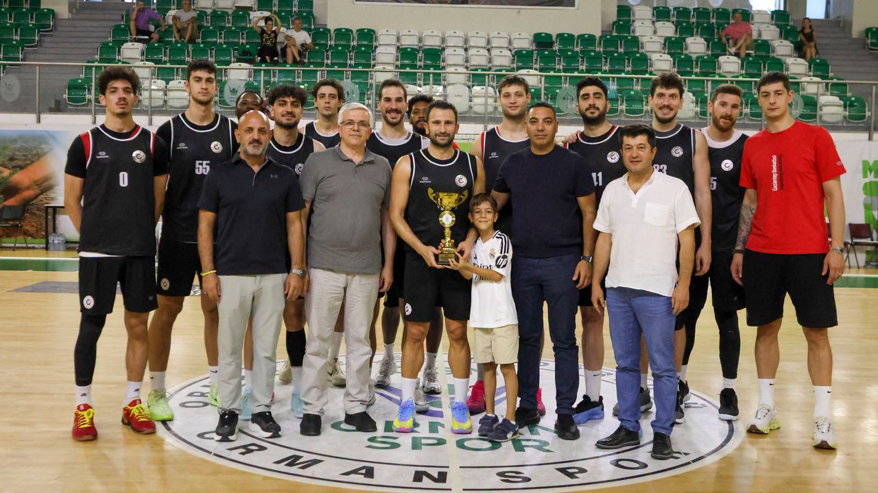 Orman Cup finalinde Gaziantep Basketbol şampiyon oldu