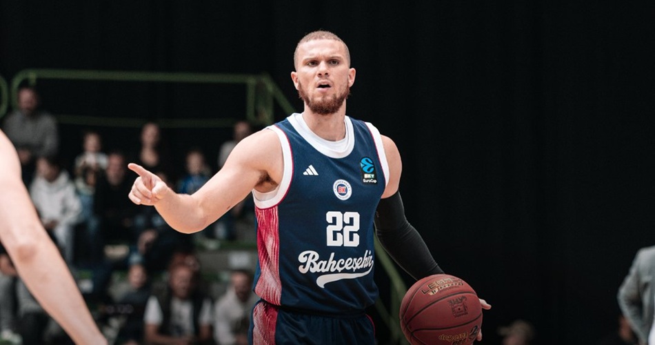 Bahçeşehir Koleji guardı Malachi Flynn, KK Bosna deplasmanında
