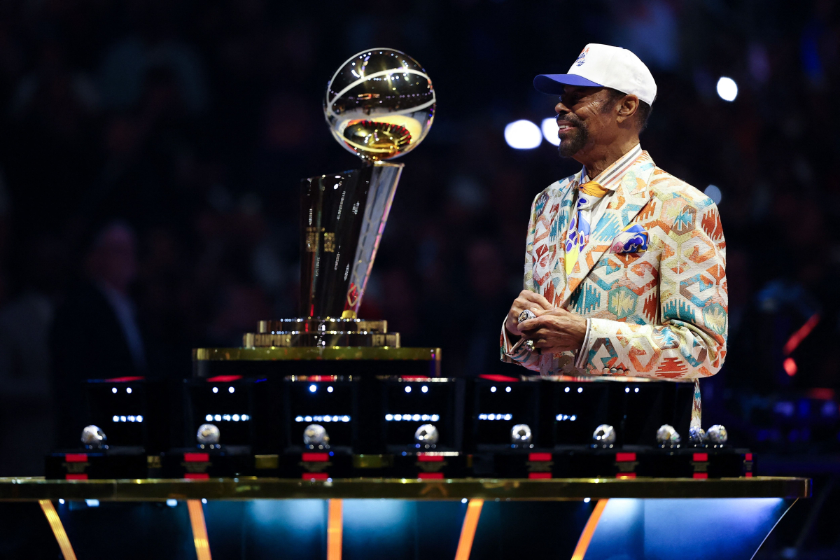 Knicks şampiyonluk yüzüğü töreni