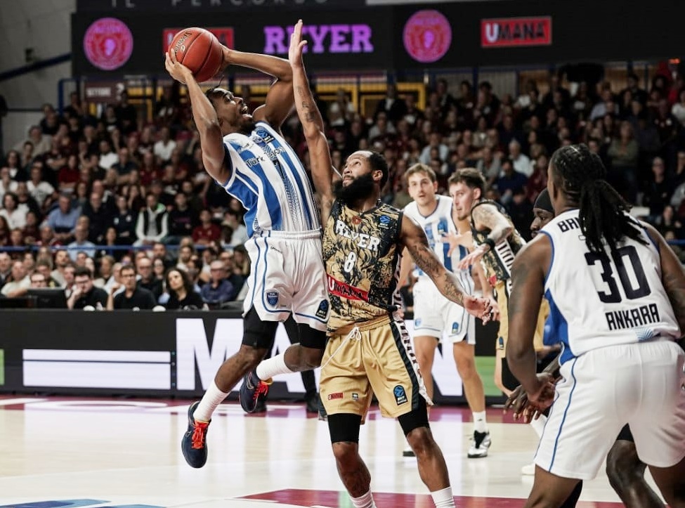 Türk Telekom - Venezia EuroCup maçından bir kare